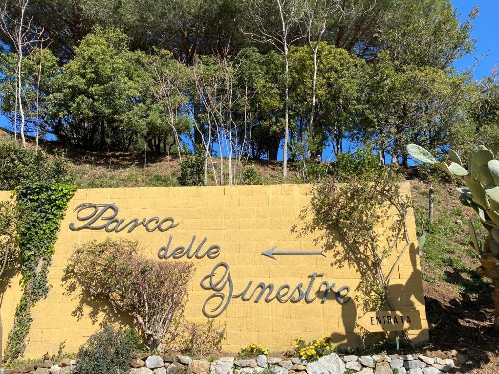 Ferienwohnung Parco Delle Ginestre Portoferraio Exterior foto